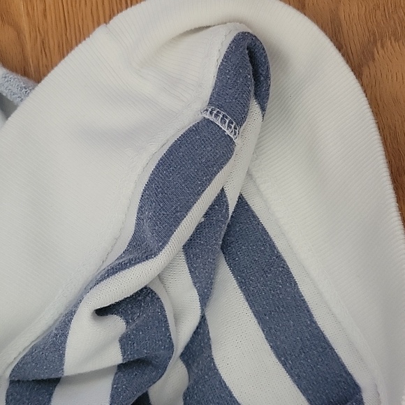 Striped top!! 7/8 - Picture 4 of 4